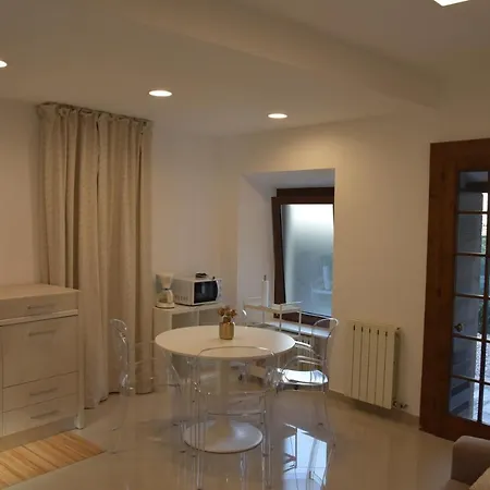 Lognomoelafatinastresa Holiday home *