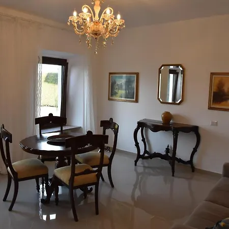 Lognomoelafatinastresa Holiday home *